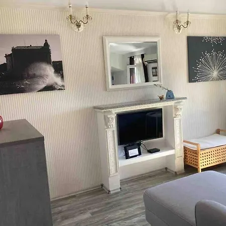 Near The Apartment Split